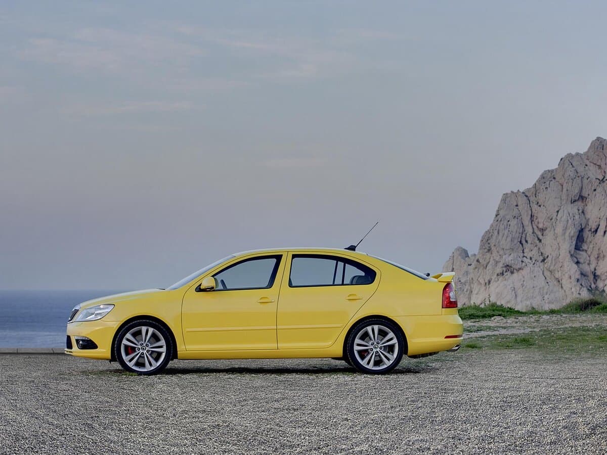 Skoda Octavia RS II Restayling — Yandan
