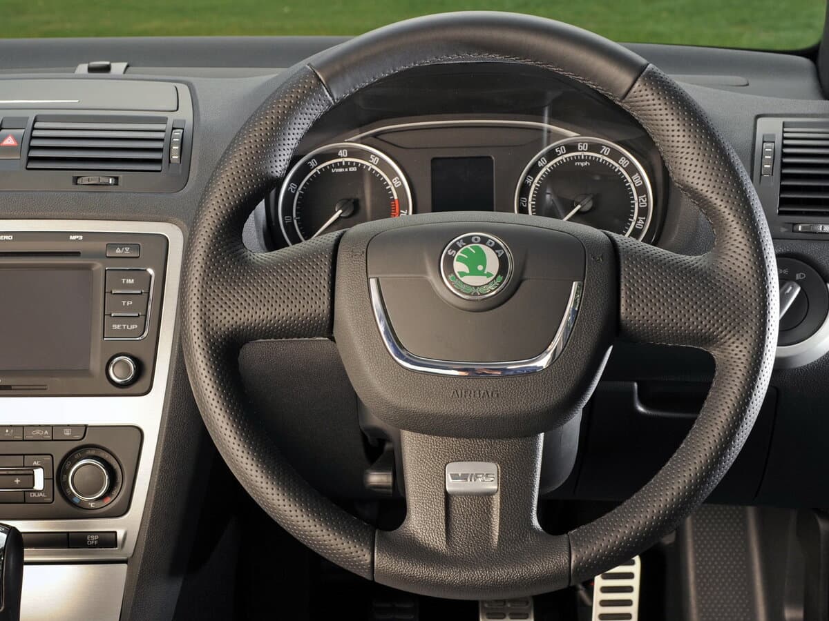 Skoda Octavia RS II Restayling — Sükan