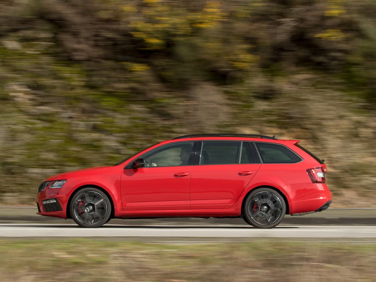 Skoda Octavia RS III Restayling — Yandan