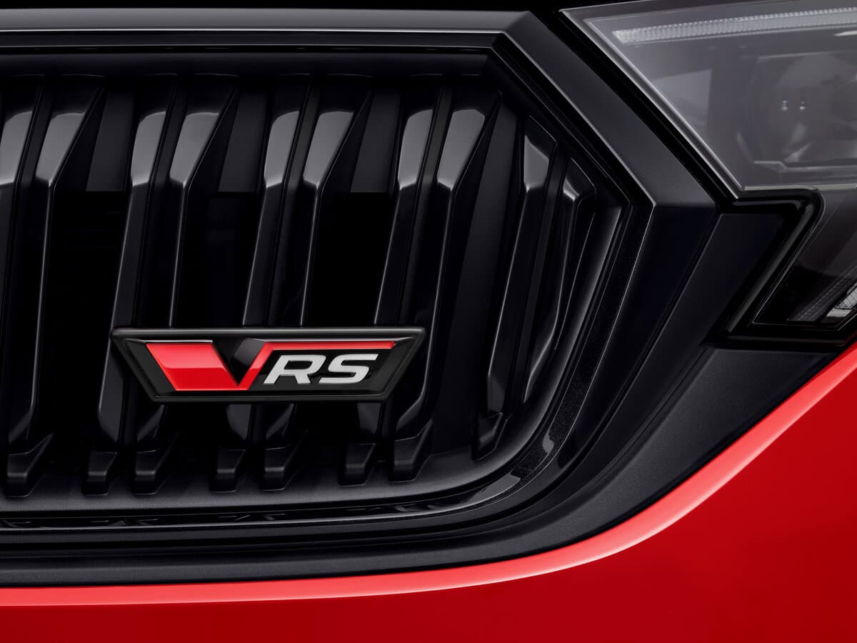 Skoda Octavia RS IV Restayling — Salon, arxadan