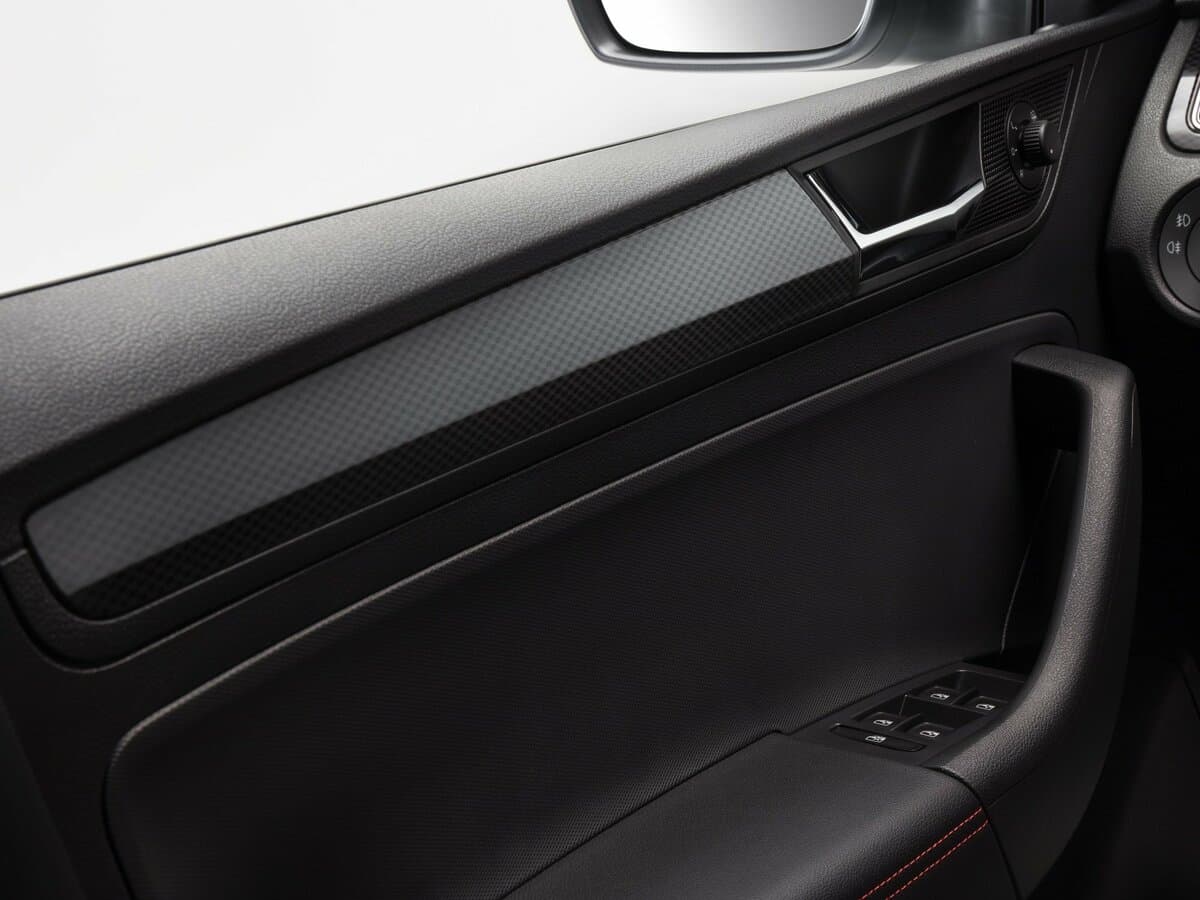 Skoda Rapid I Restayling — Qapı