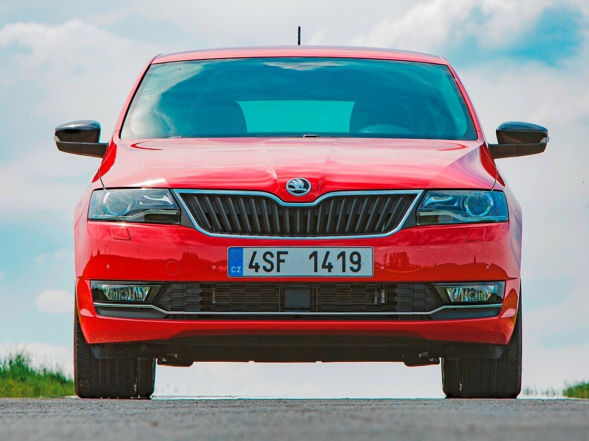 Skoda Rapid I Restayling — Öndən