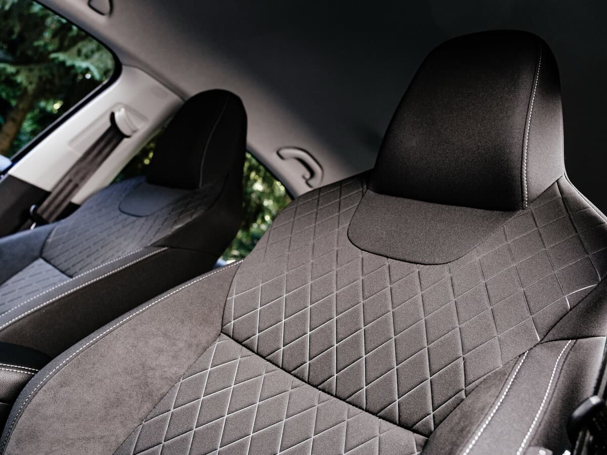 Skoda Rapid II — Salon, arxadan