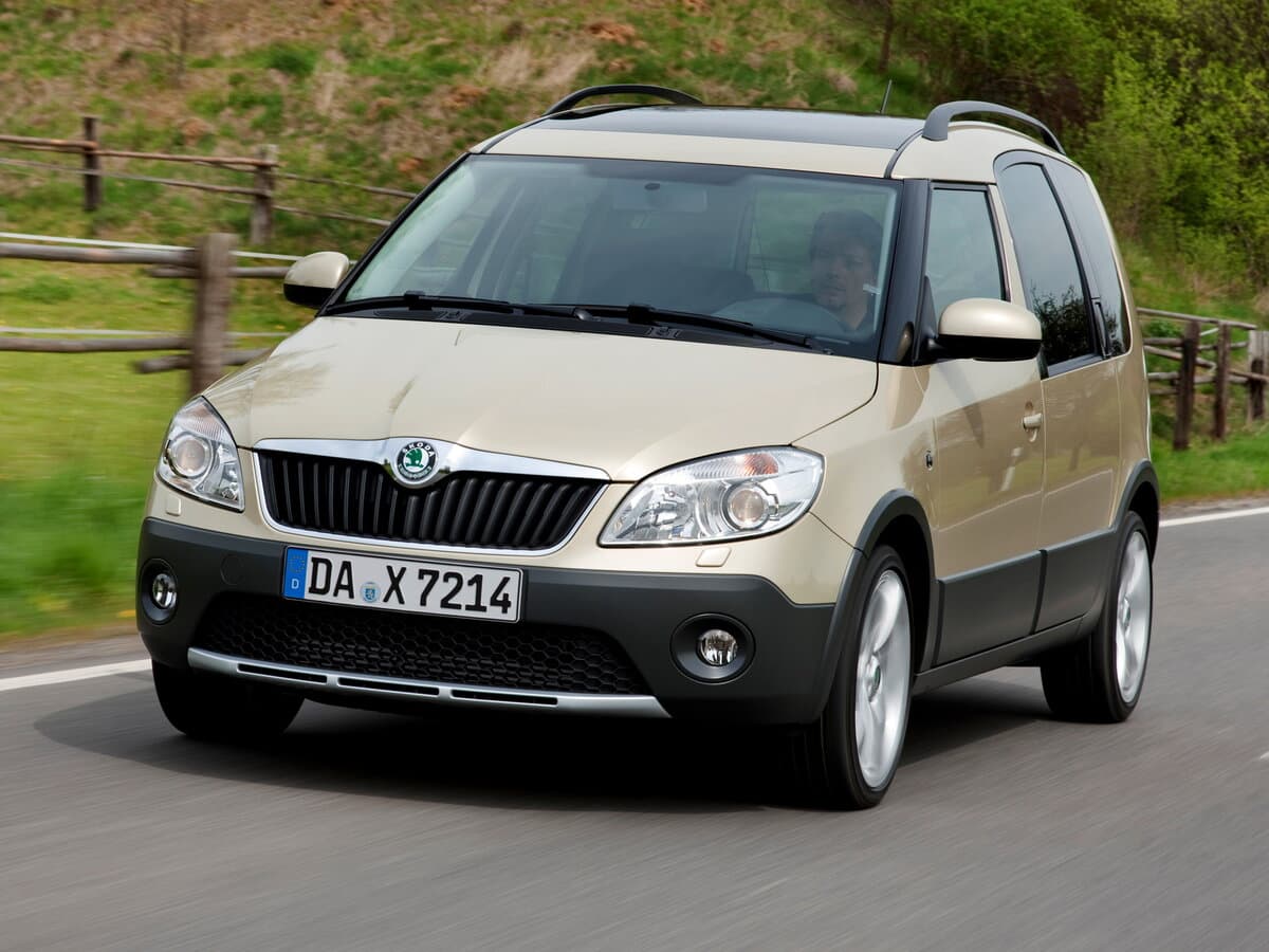 Skoda Roomster I Restayling — Öndən