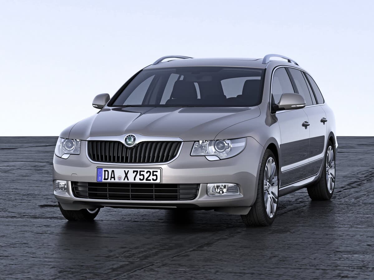 Skoda Superb II — Öndən
