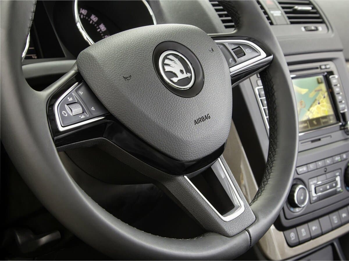 Skoda Yeti I Restayling — Sükan