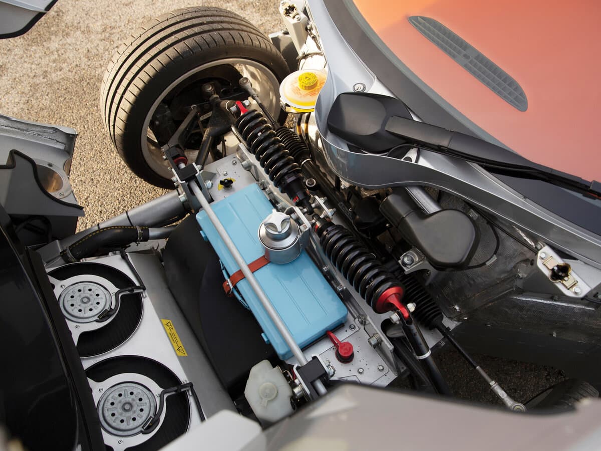 Spyker C8 I — Salon, arxadan
