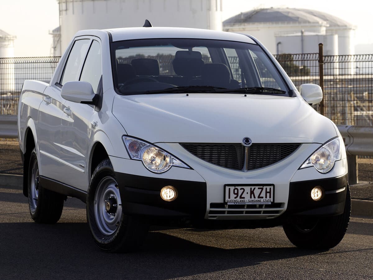 SsangYong Actyon Sports I — Öndən
