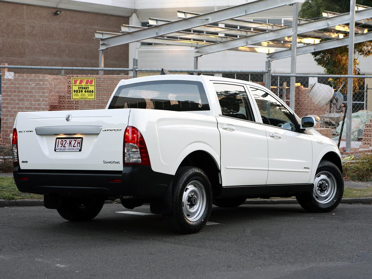 SsangYong Actyon Sports I — 3/4 arxadan