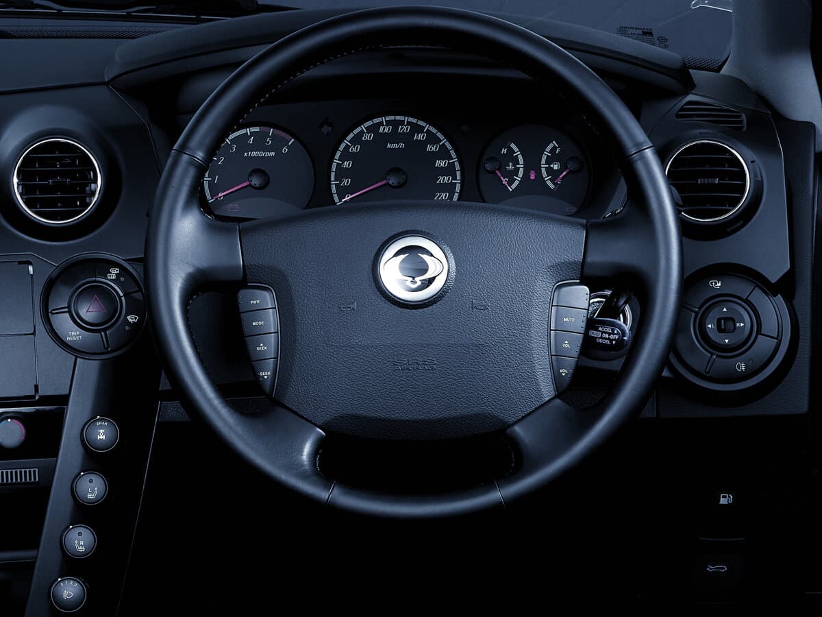 SsangYong Actyon Sports I — Sükan
