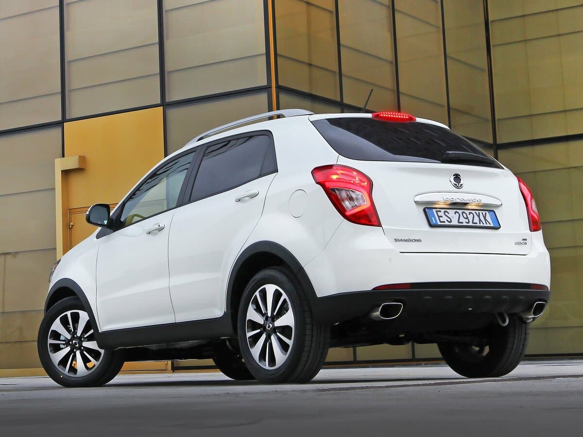SsangYong Korando III Restayling — 3/4 arxadan