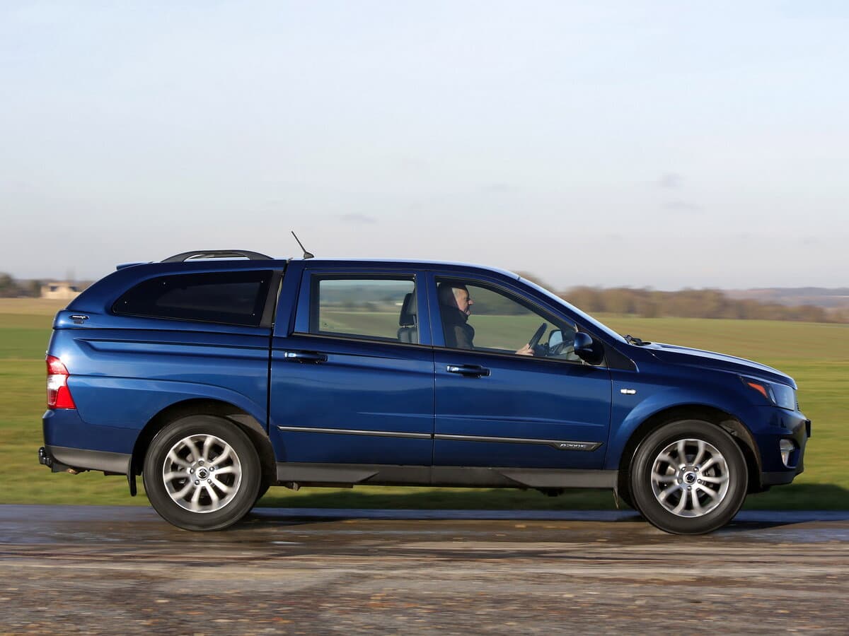 SsangYong Korando Sports 2011 – 2017 — Yandan
