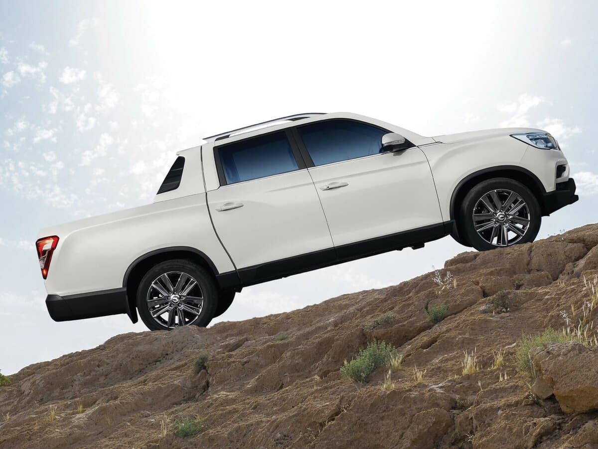 SsangYong Rexton Sports I — yandan görünüş