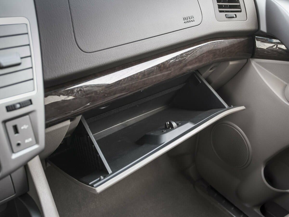 SsangYong Stavic 2013 – 2019 — Salon, arxadan