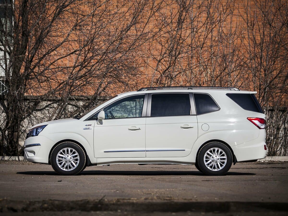 SsangYong Stavic 2013 – 2019 — Yandan