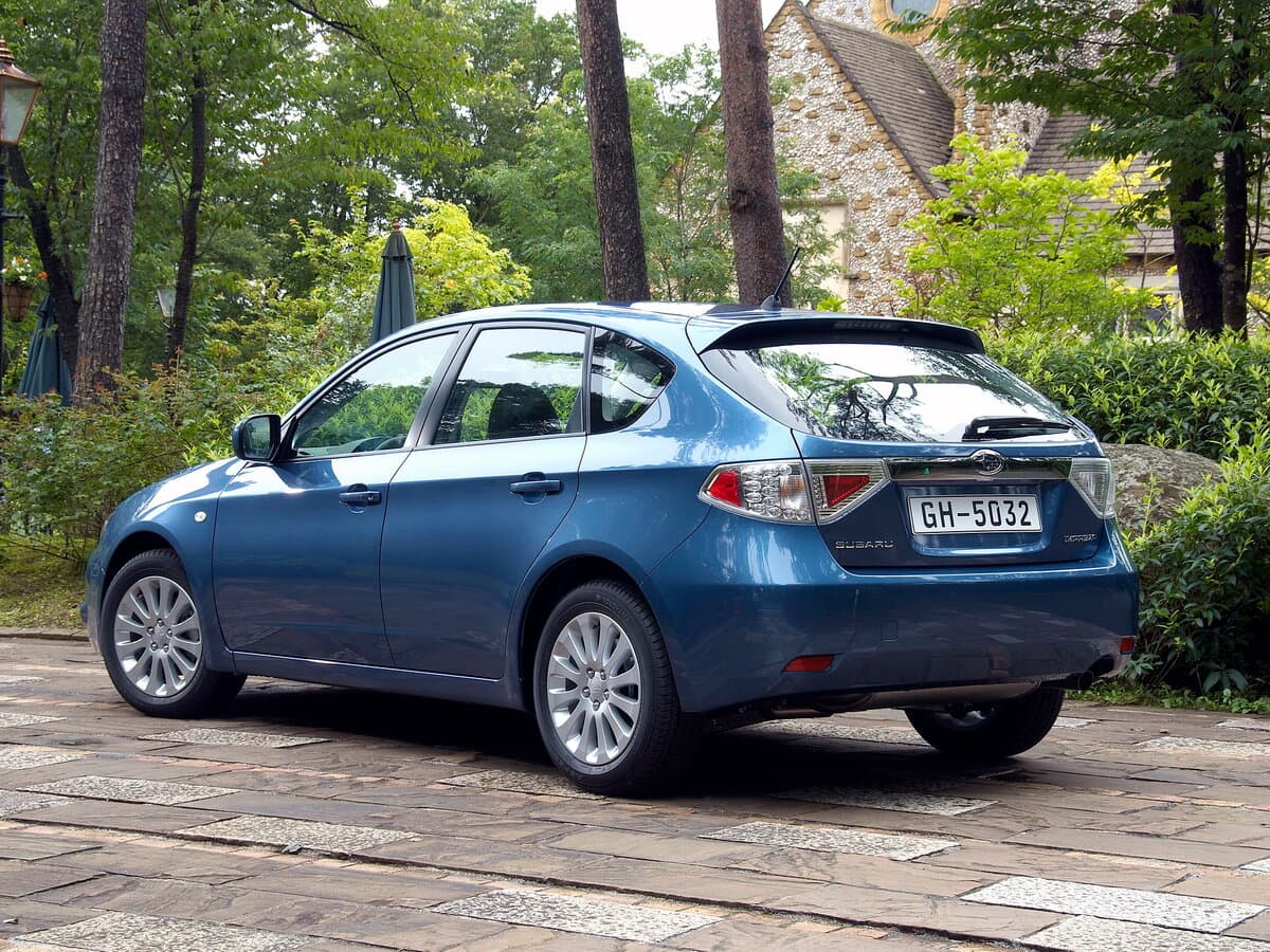 Subaru Impreza III — 3/4 arxadan