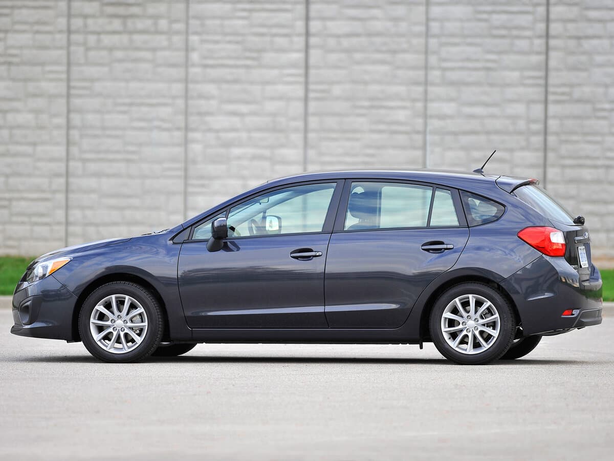 Subaru Impreza IV — Yandan
