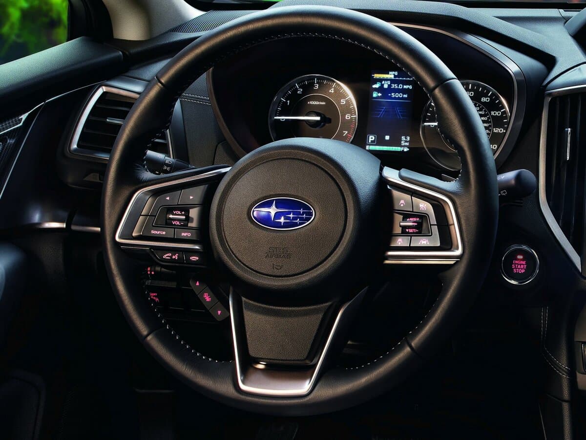 Subaru Impreza V — Sükan