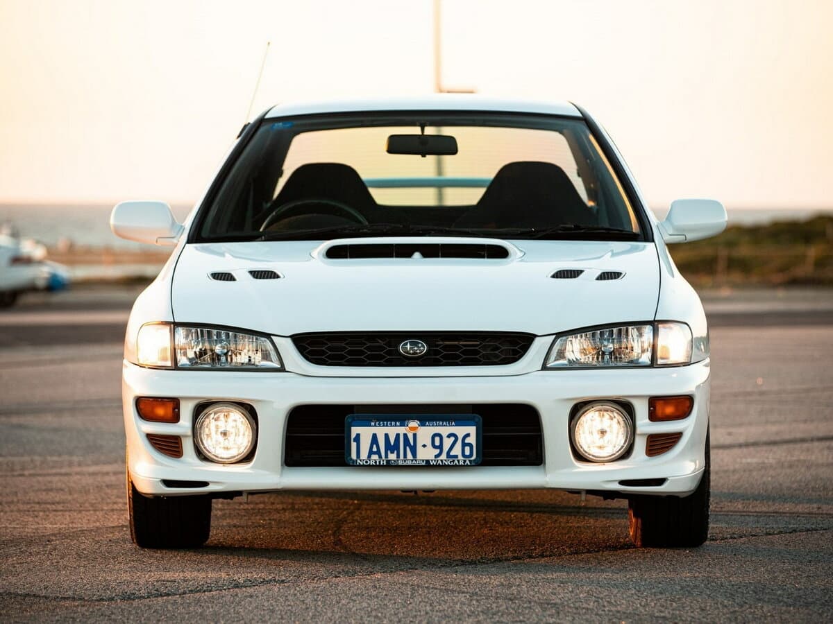 Subaru Impreza WRX I — Öndən