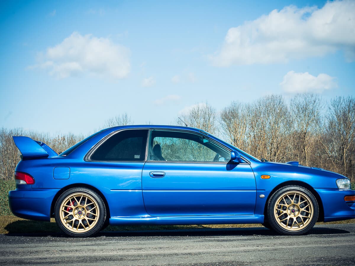 Subaru Impreza WRX STi I — Yandan