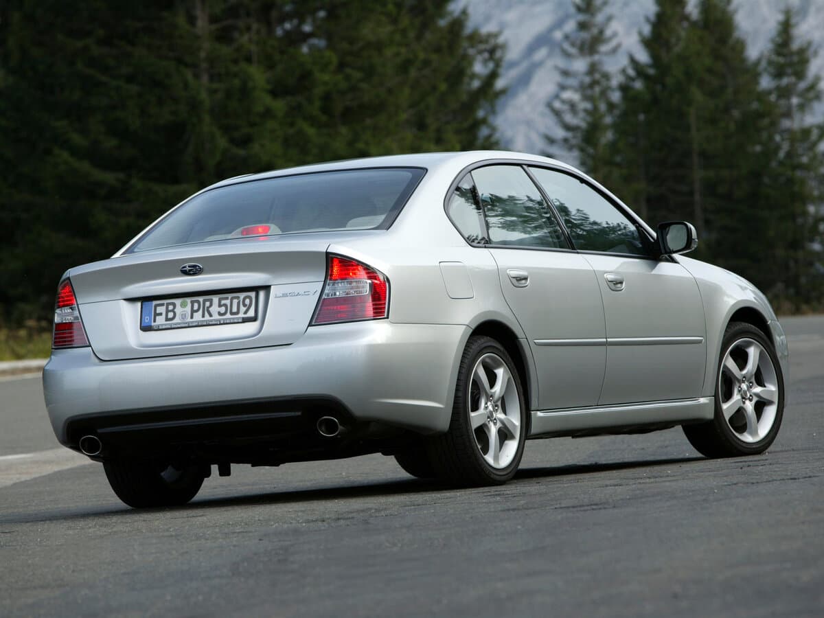 Subaru Legacy IV — 3/4 arxadan