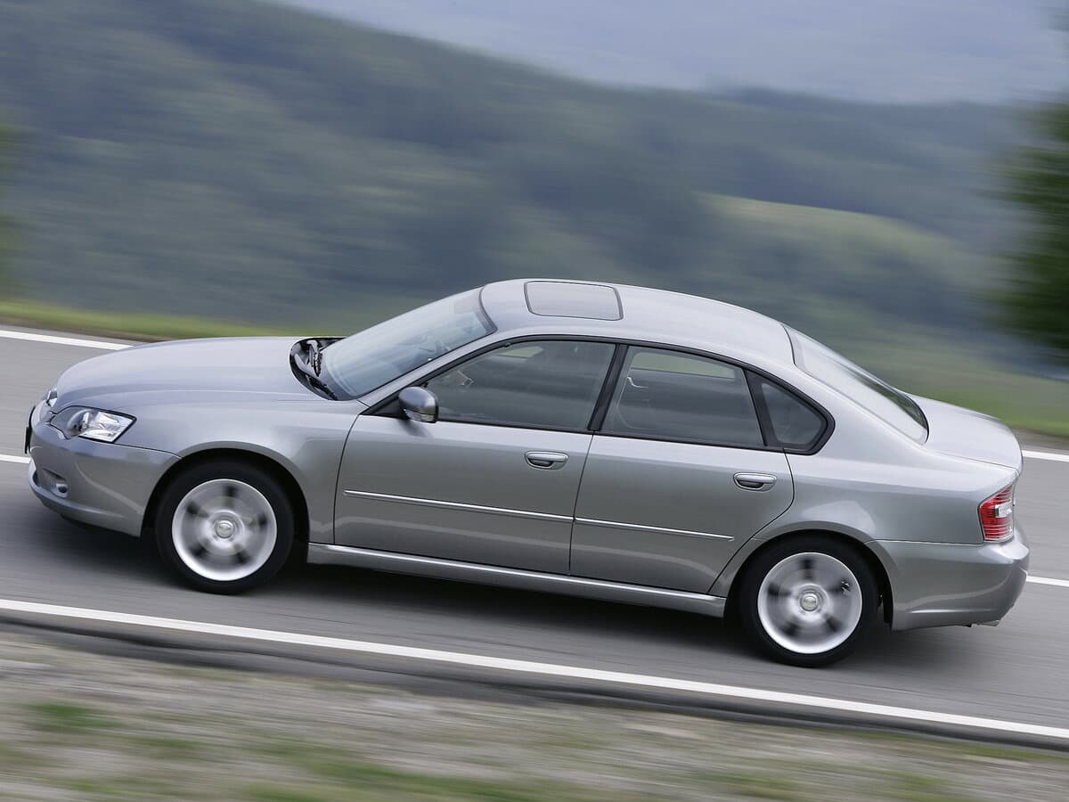 Subaru Legacy IV — Yandan