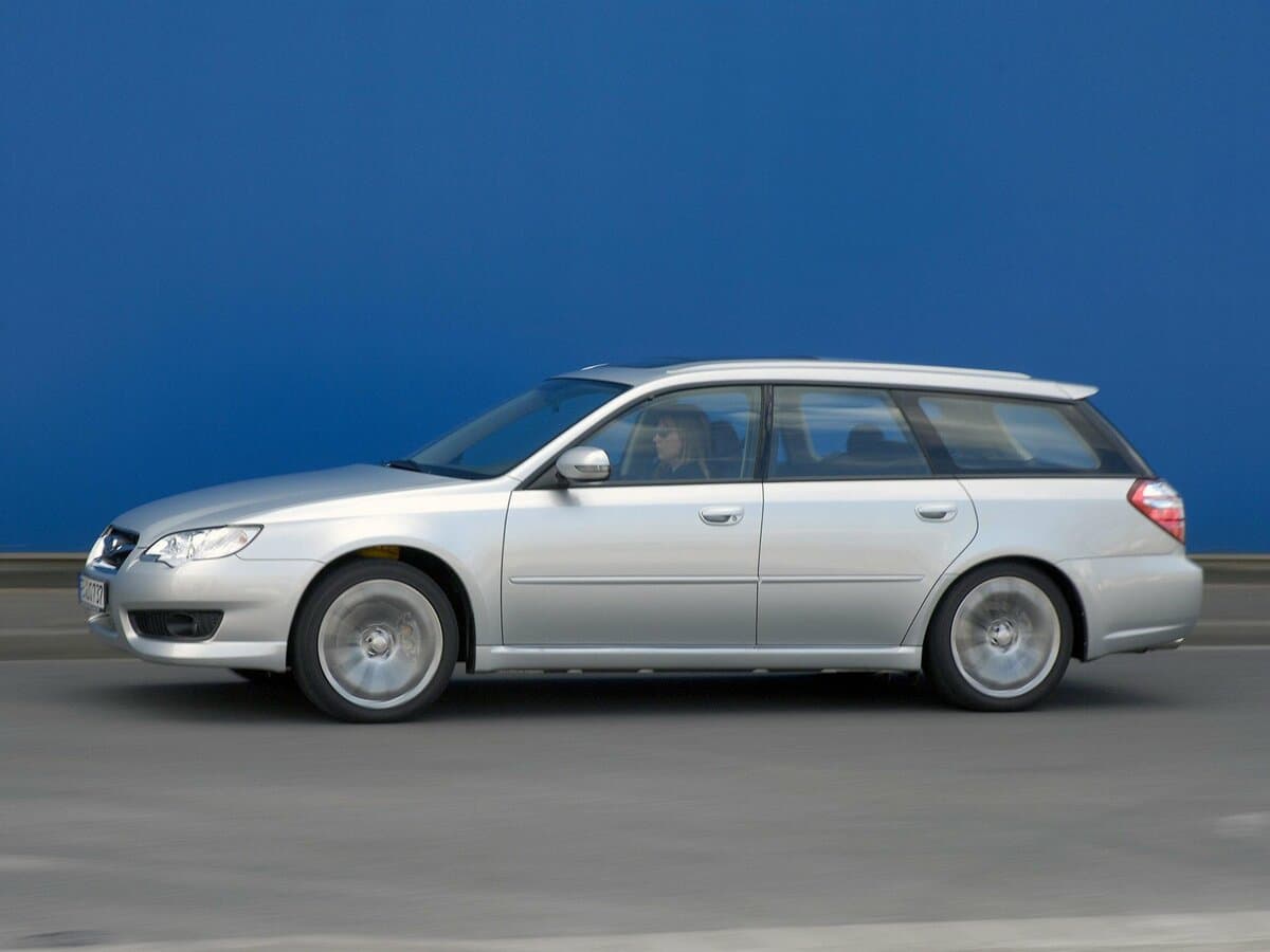 Subaru Legacy IV Restayling — Yandan