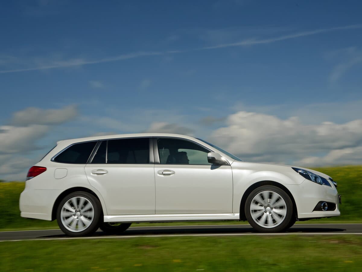 Subaru Legacy V Restayling — Yandan