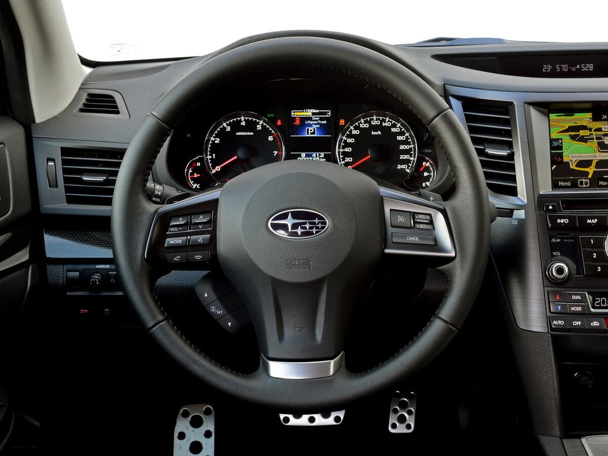 Subaru Legacy V Restayling — Sükan