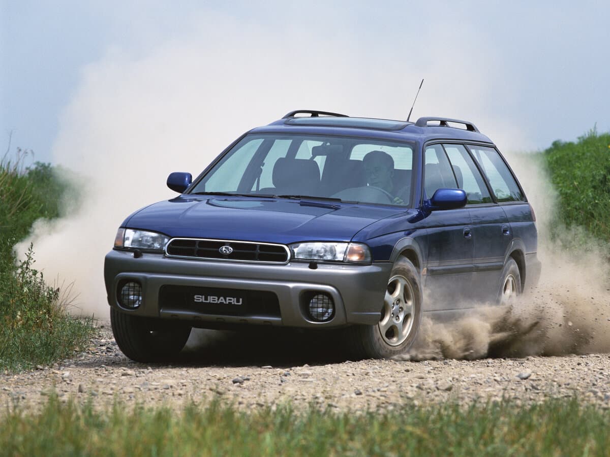 Subaru Outback I — Öndən