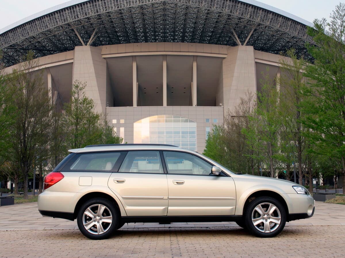 Subaru Outback III — Yandan