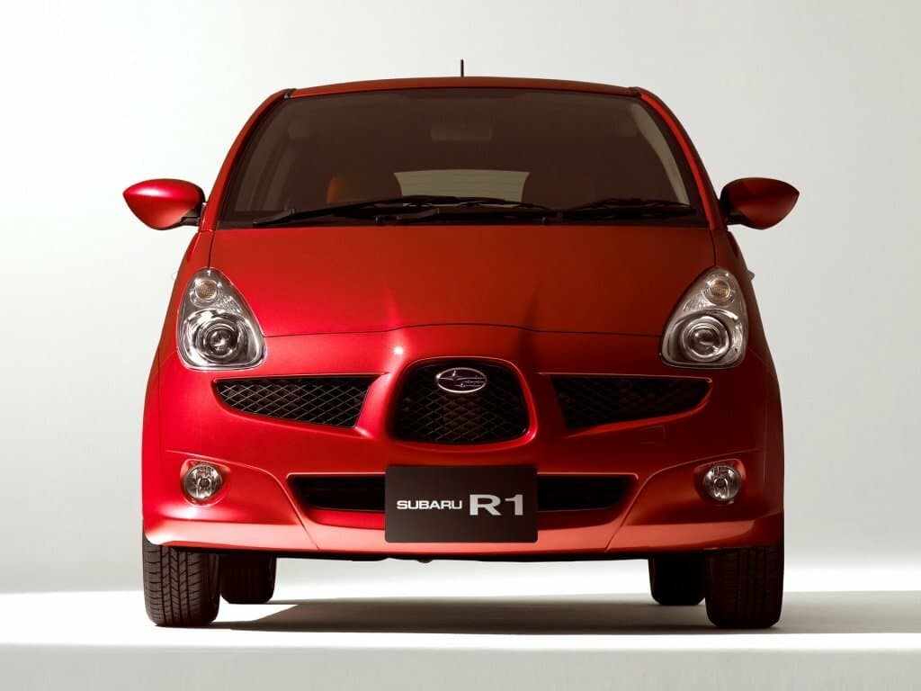 Subaru R1 2005 – 2010 — Öndən