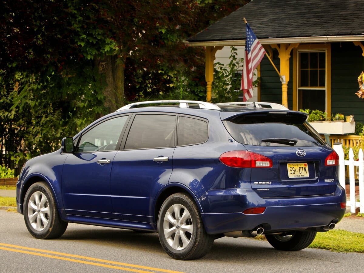 Subaru Tribeca I Restayling — 3/4 arxadan