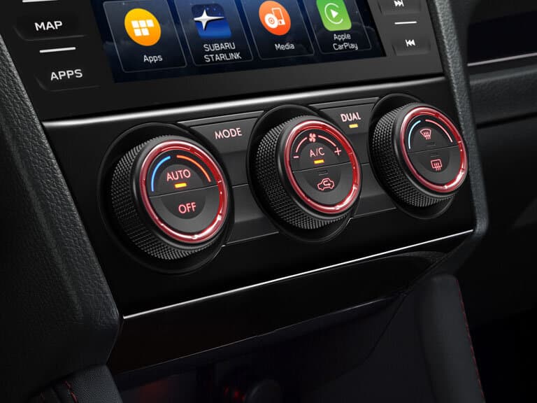 Subaru WRX STi I Restayling — Salon, öndən