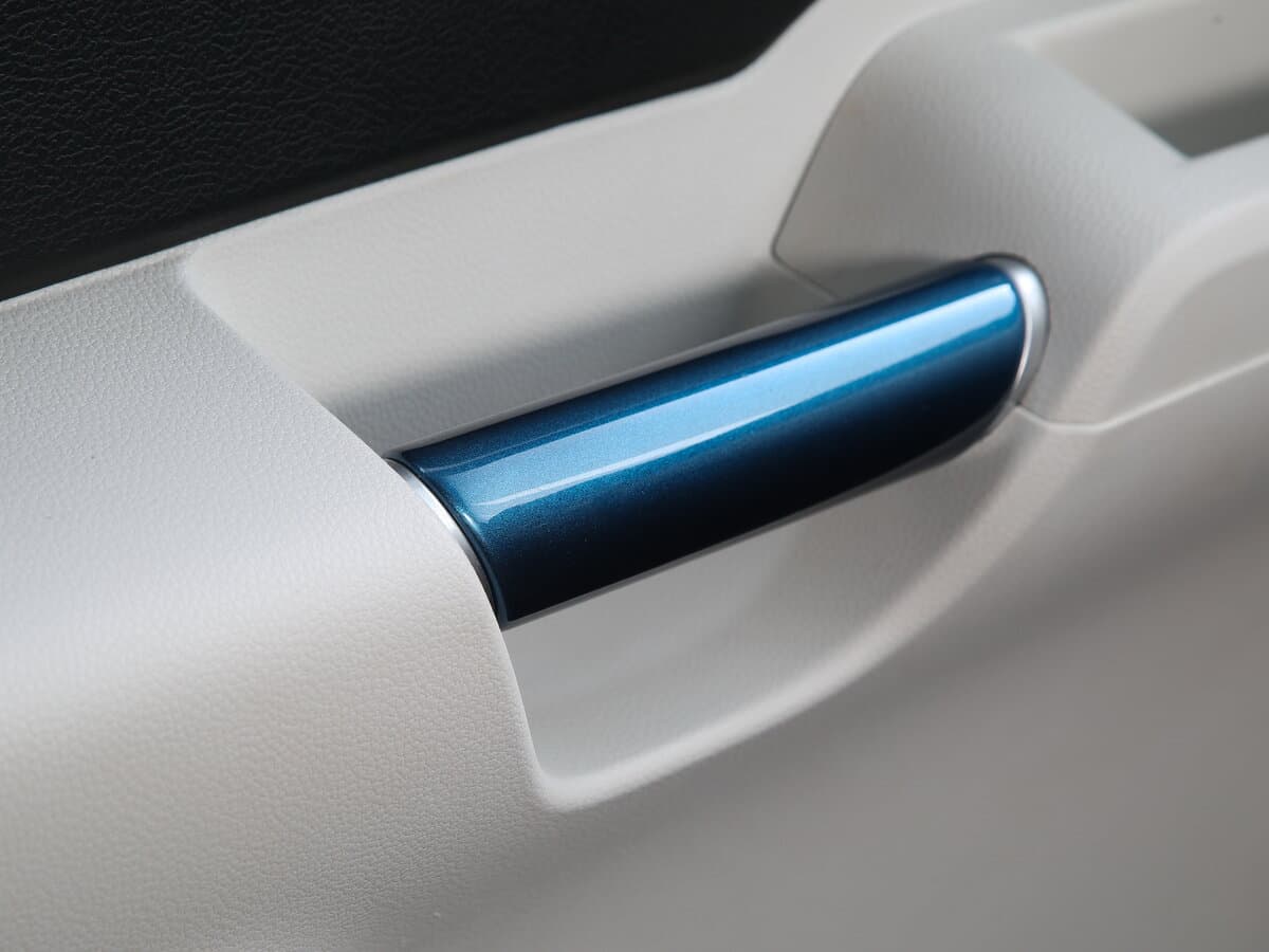Suzuki Ignis III — Salon, öndən