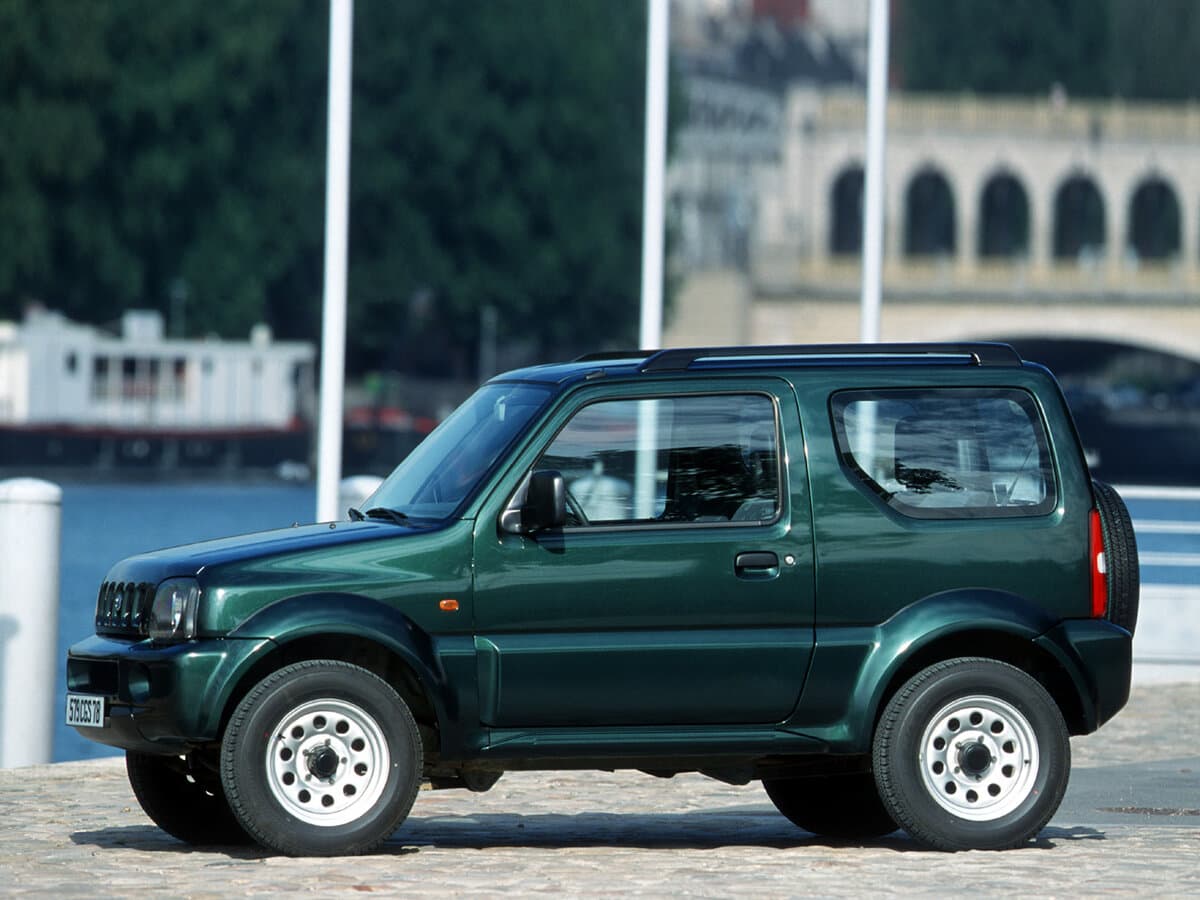 Suzuki Jimny III — Yandan