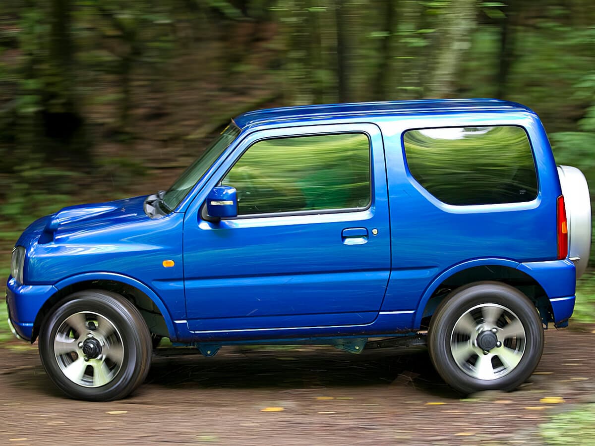 Suzuki Jimny III Restayling 1 — Yandan