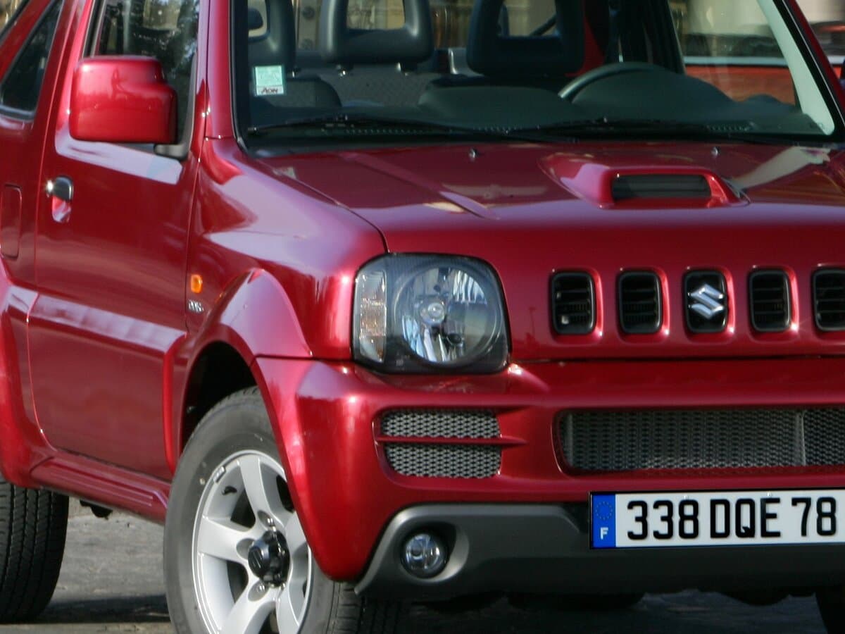 Suzuki Jimny III Restayling 1 — Fara