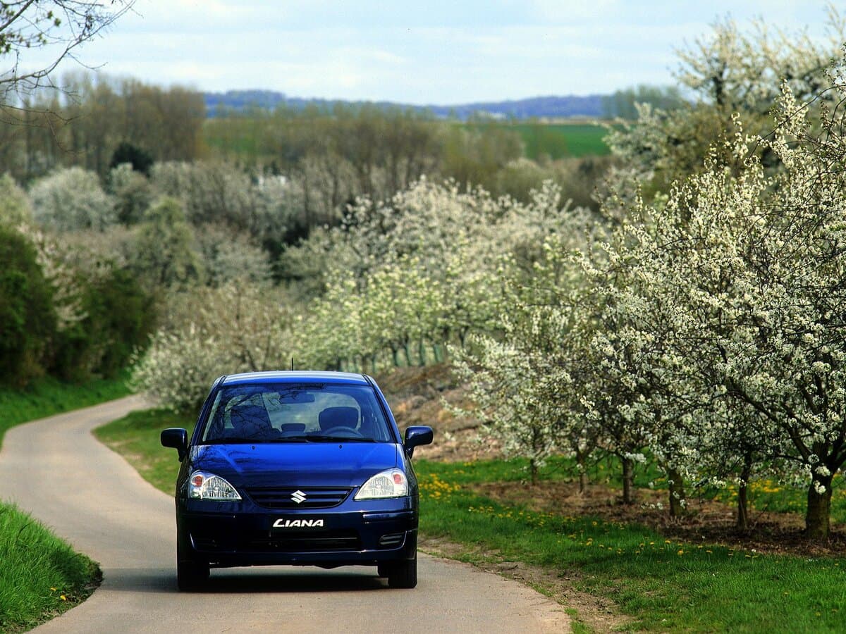 Suzuki Liana I Restayling — Öndən