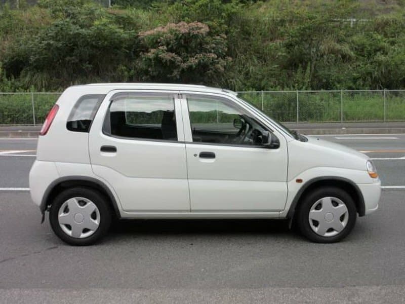 Suzuki Swift I (Japan) — Yandan