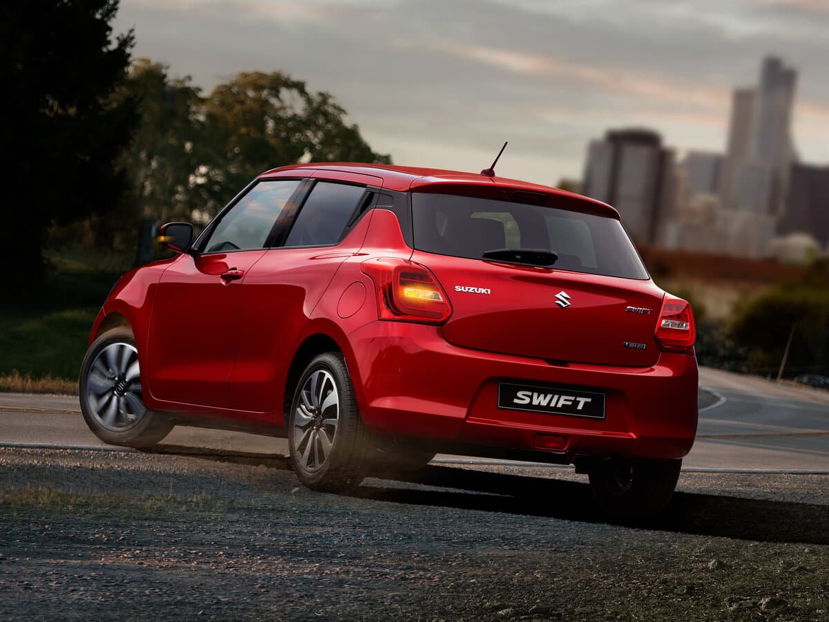 Suzuki Swift V — 3/4 arxadan