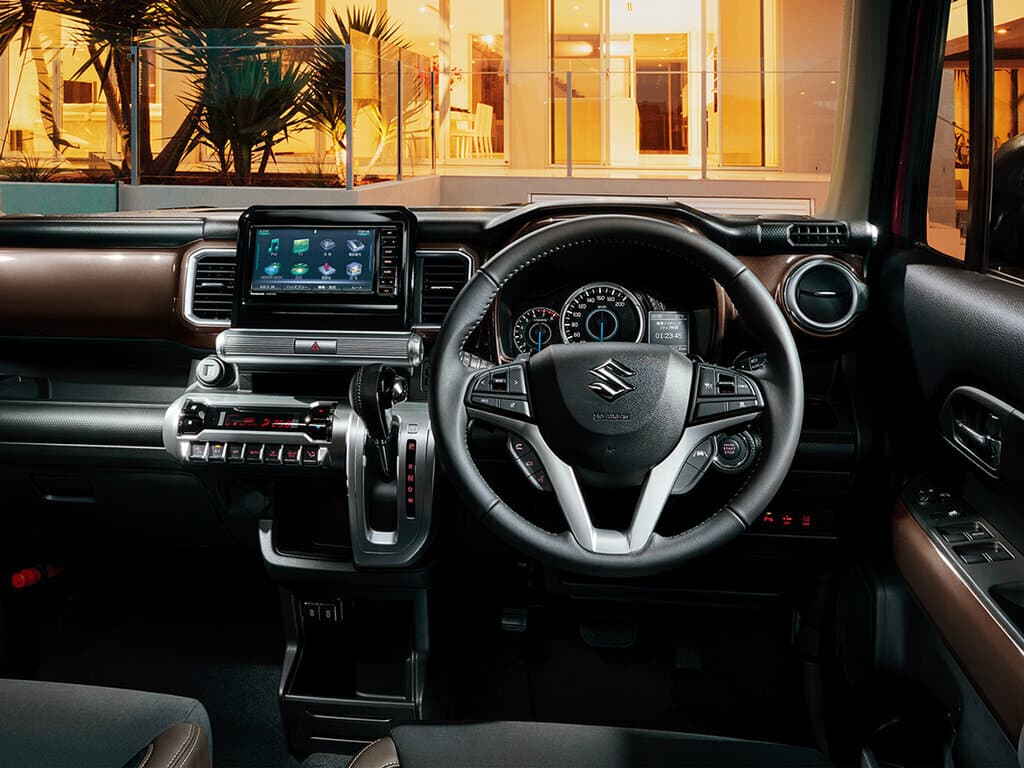 Suzuki Xbee I Restayling — Sükan