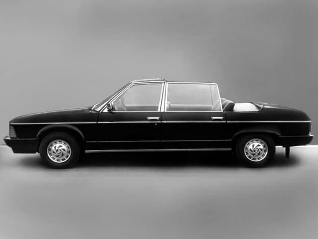Tatra T613 1973 – 1996 — yandan görünüş