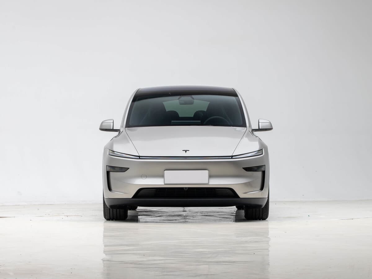 Tesla Model Y I Restayling — Öndən