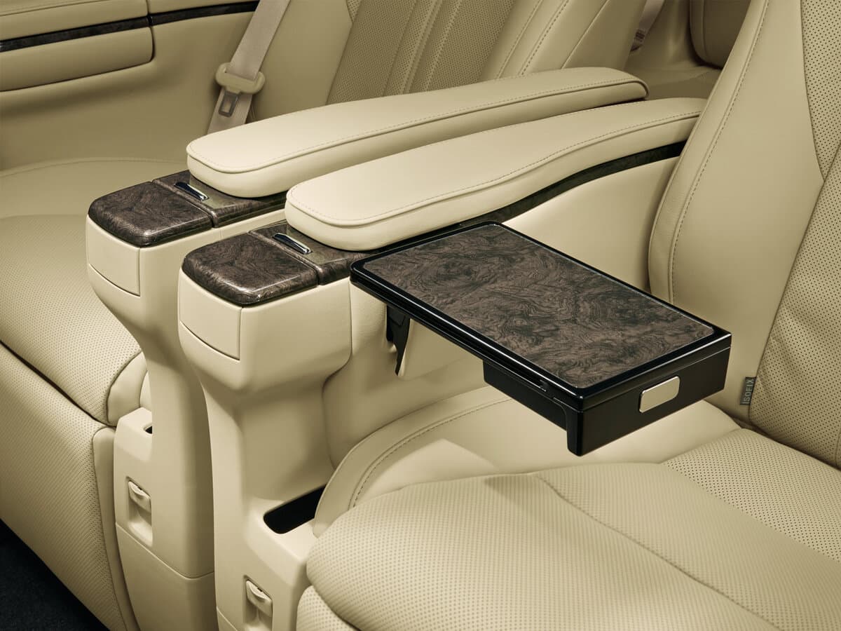 Toyota Alphard III Restayling — Salon, öndən
