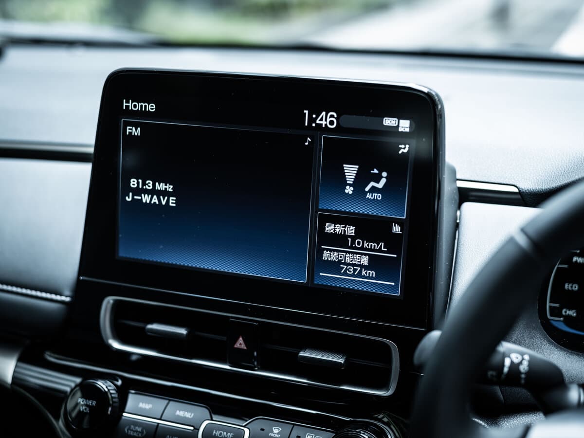 Toyota Aqua II — Salon, öndən