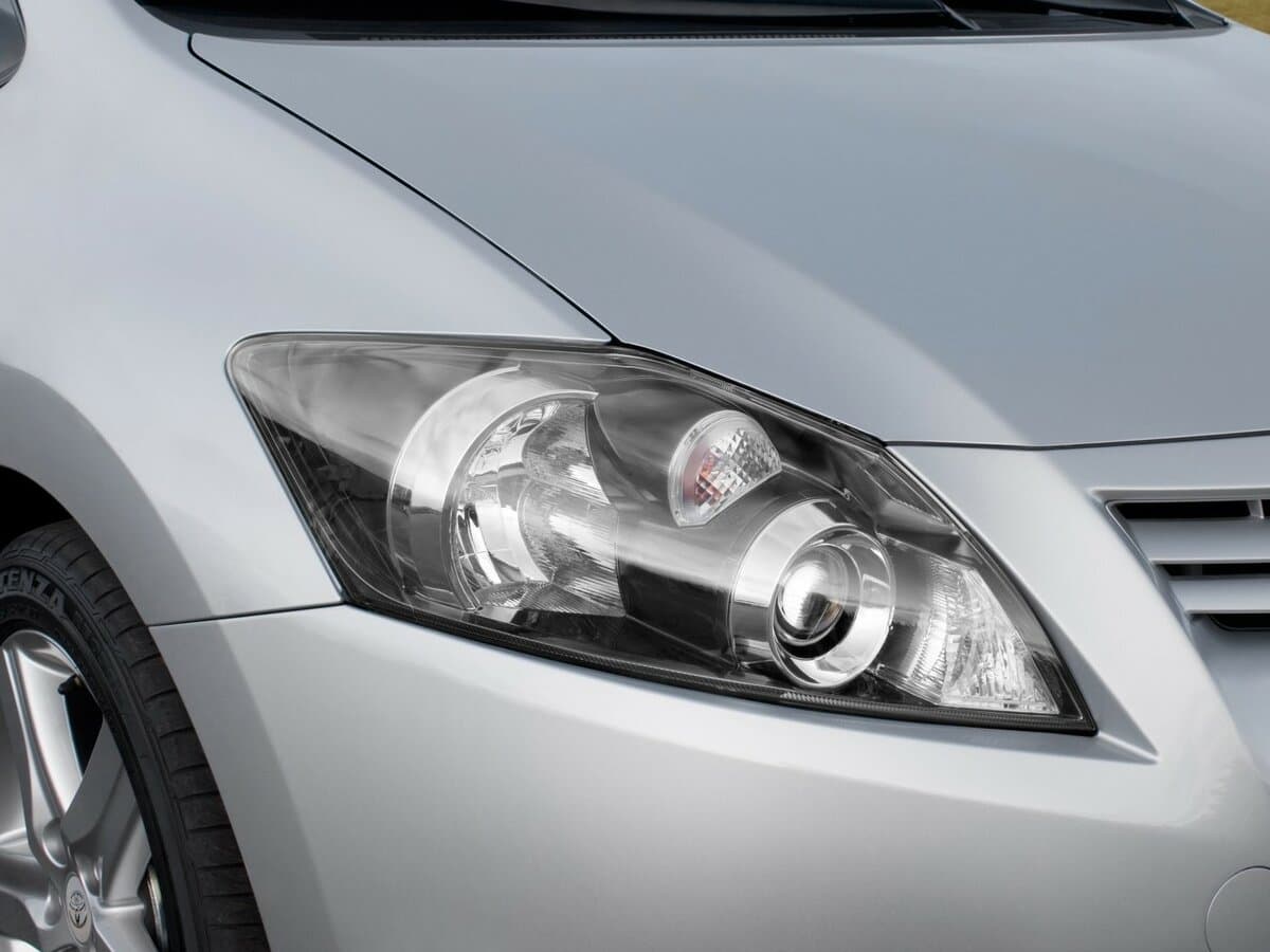 Toyota Auris I Restayling — Fara