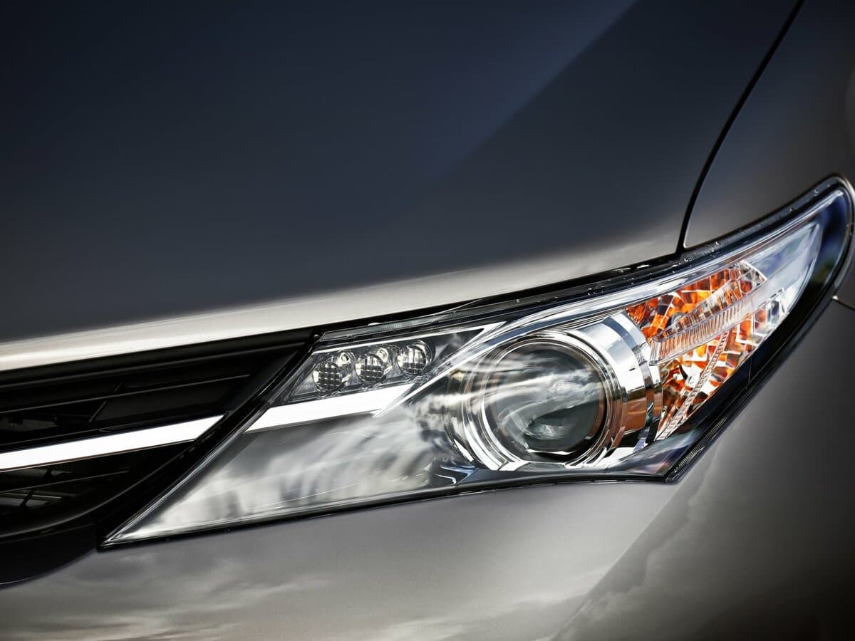 Toyota Auris II — Fara