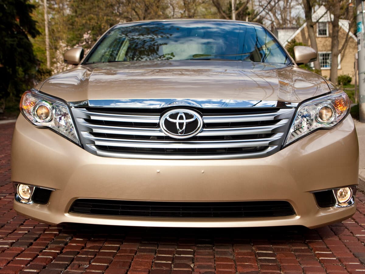 Toyota Avalon III Restayling 2 — Öndən