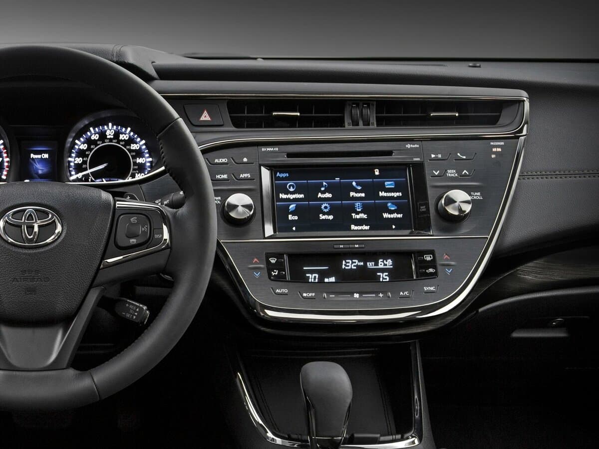 Toyota Avalon IV Restayling — Salon, öndən